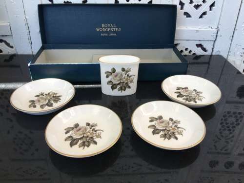 Vintage Royal Worcester Fine Bone China 5 Piece Porcelain Box Set
