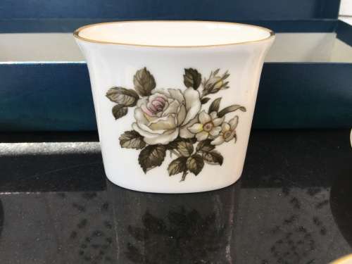 Vintage Royal Worcester Fine Bone China 5 Piece Porcelain Box Set