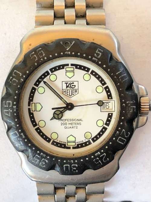 WOW !!! TAG HEUER PROFESSIONAL MENS WATCH - 200 METERS - FULL WORKING ORDER