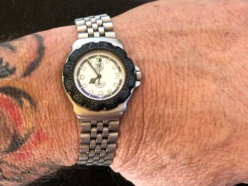 WOW !!! TAG HEUER PROFESSIONAL MENS WATCH - 200 METERS - FULL WORKING ORDER