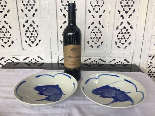 2 Large Chinese Under Glaze Blue & White Hand Made & Painted Fish Porcelain Serving Bowls 20 cm wide