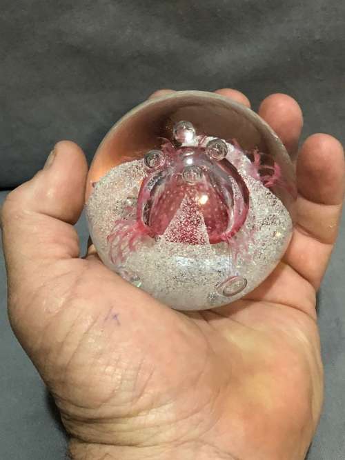 AMAZING PIECE !!!! HAND CRAFTED CAITHNESS PINK GLASS SCOTTISH PAPERWEIGHT - CLEARLY MARKED