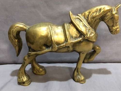 BEAUTIFUL HEAVY BRASS ORNAMENTAL HORSE - CLYDESDALE SIZE HOOVES - ABSOLUTELY STUNNING
