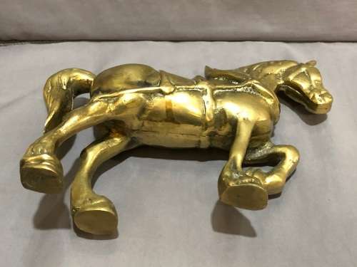 BEAUTIFUL HEAVY BRASS ORNAMENTAL HORSE - CLYDESDALE SIZE HOOVES - ABSOLUTELY STUNNING