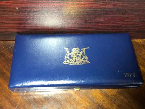 1979 SOUTH AFRICAN BOXED COINS - SHORT PROOF SET - R1 COIN MISSING