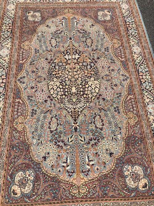 INVESTMENT PIECE ~ AMAZING PART SILK AND LAMBS WOOL ISFAHAN TREE OF LIFE PERSIAN CARPET 220 X 140cm