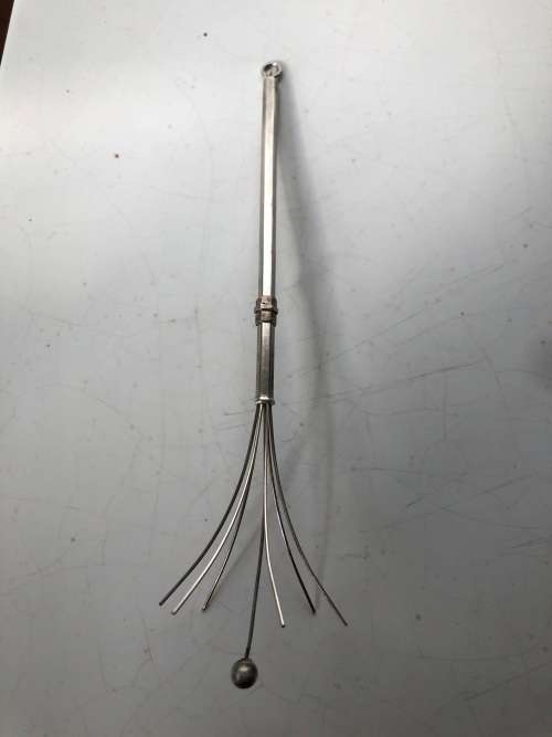WOW !!! DEAKIN and FRANCIS BIRMINGHAM HALLMARKED STERLING SILVER COCKTAIL SWIZZLE STICK - c1946