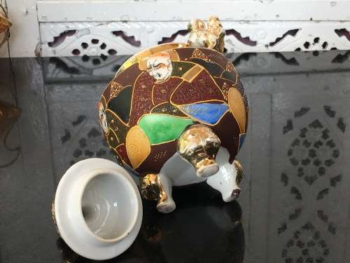 Lovely Old Japanese Satsuma Moriage Tripod Porcelain Lidded Incense Burner With Foo Lions