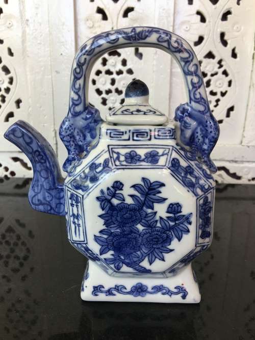 Lovely Marked Made In China Blue and White Raised Relief Hand Painted 500ml Tea Pot