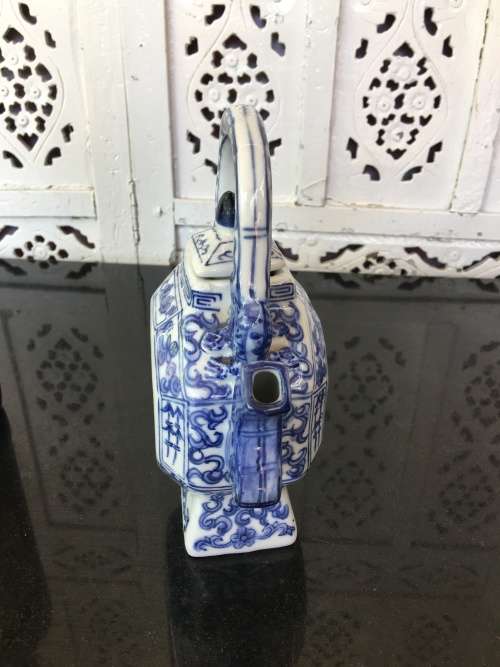 Lovely Marked Made In China Blue and White Raised Relief Hand Painted 500ml Tea Pot