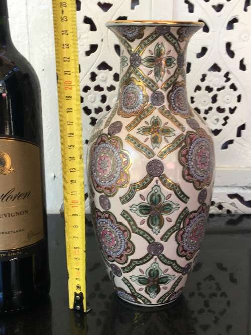 Rare Qianlong Kaishu Marked Chinese Hand Painted Enamel 25cm Vase. Republic Period c1912- 1949