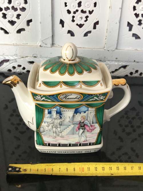 Unique Vintage Classic Sadler `Hamlet` Teapot By Staffordshire. Hamlet with his Fathers Ghost
