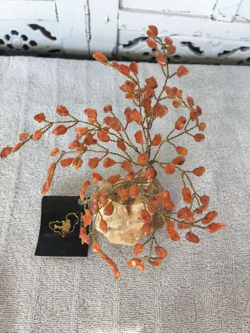 African Dream Trees Willow Tree, Base Aragonite Crystal, Trim Carnelia Crystals