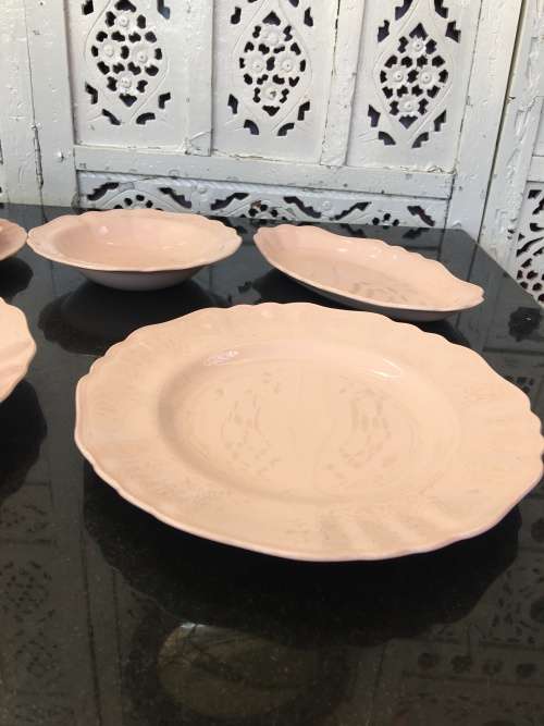 Delightful Pink 7 Piece Tableware Solo for 1 - Marked Rosa Reg Sol 391413 JandG Meakin England