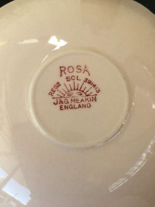 Delightful Pink 7 Piece Tableware Solo for 1 - Marked Rosa Reg Sol 391413 JandG Meakin England