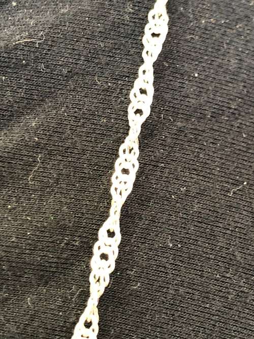 GORGEOUS SINGAPORE .925 SILVER CHAIN WITH A GERMAN STERLING SILVER PENDANT - 9.67g CLEARLY MARKED