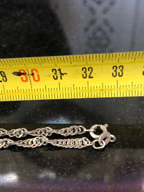 GORGEOUS SINGAPORE .925 SILVER CHAIN WITH A GERMAN STERLING SILVER PENDANT - 9.67g CLEARLY MARKED