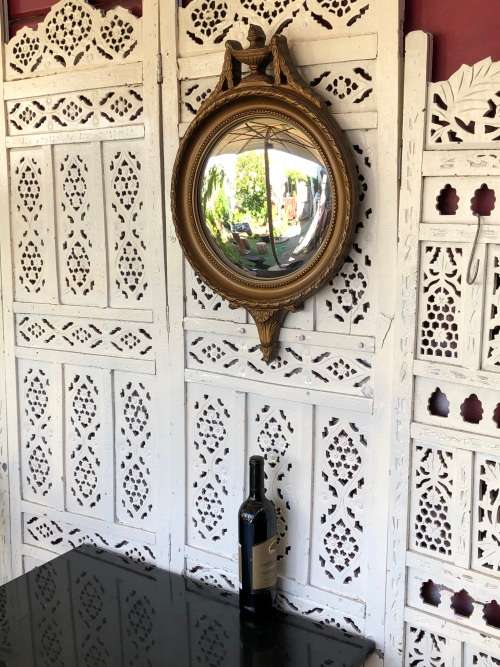 STUNNING PIECE - REGENCY STYLE NEOCLASSICAL CONVEX MIRROR - FRAME IS GOLD FINISHED PLASTER