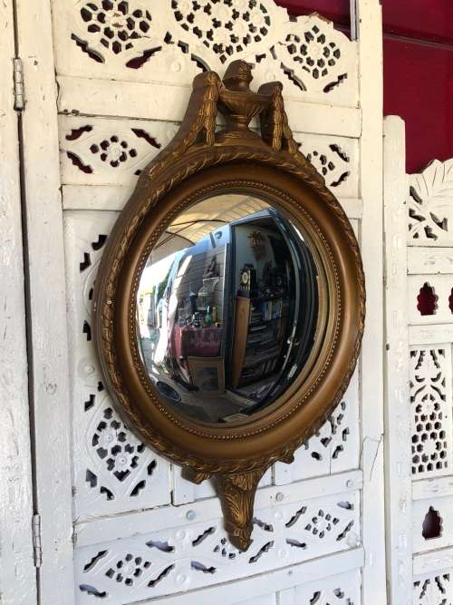 STUNNING PIECE - REGENCY STYLE NEOCLASSICAL CONVEX MIRROR - FRAME IS GOLD FINISHED PLASTER
