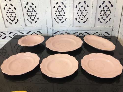 Delightful Pink 6 Piece Tableware Plates Ribbed Edg- Marked Rosa Reg Sol JandG Meakin England