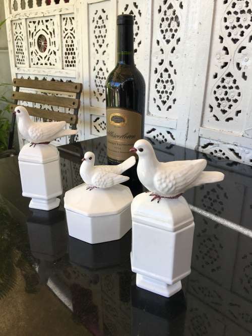 Collection Of Vintage Costa Italy Dove Lidded Vanity Jars. Hand Made and Glazed Italian Art.