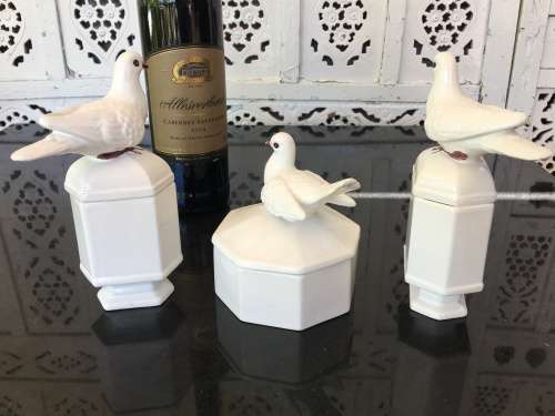 Collection Of Vintage Costa Italy Dove Lidded Vanity Jars. Hand Made and Glazed Italian Art.