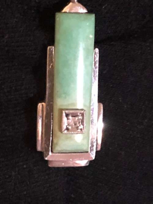 14ct WHITE GOLD CHAIN WITH BARREL CLASP WITH A 935 GERMAN ART DECO CHRYSOPRASE AND DIAMOND PENDANT