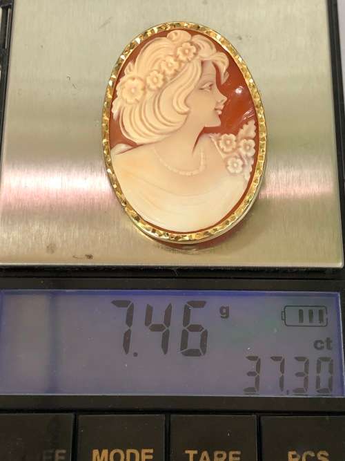 LARGE SIGNED ANTIQUE VICTORIAN 9ct YELLOW GOLD MOUNTED CARVED SHELL CAMEO PENDANT BROOCH