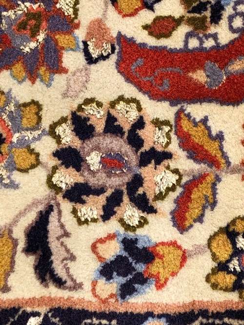 STUNNING THICK PILE SILK FOUNDATION AND LAMBS WOOL KASHMIR RUG WITH SILK ENHANCEMENTS