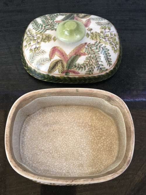 Heavy Kiln Stamped Chinese Signed Ancient Flowers Enamel Hand Painted Lidded Dish
