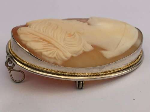 LARGE ANTIQUE VICTORIAN CONTINENTAL 800 SILVER CARVED SHELL CAMEO BROOCH / PENDANT