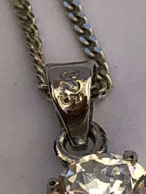 STUNNING ITALIAN STERLING SILVER CHAIN WITH A SILVER CZ PENDANT - TOTAL WEIGHT - 2.05g