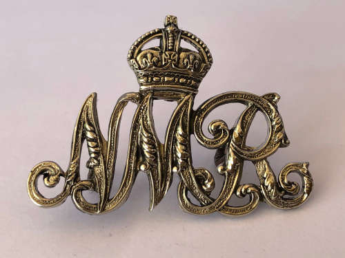 SOUTH AFRICAN MILITARY -  NATAL MOUNTED RIFLES CAP / BERET BADGE - circa 1922-43