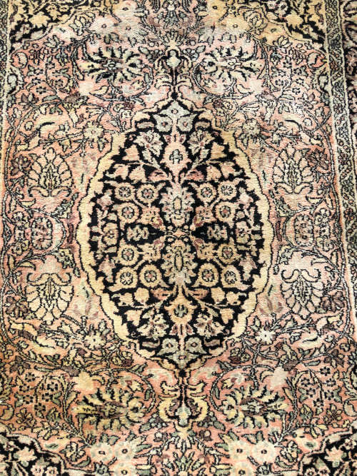 LARGE PURE WOOL HAND KNOTTED PERSIAN CARPET - SHADES OF PINK - CHECK DESCRIPTION 1740 X 1200mm