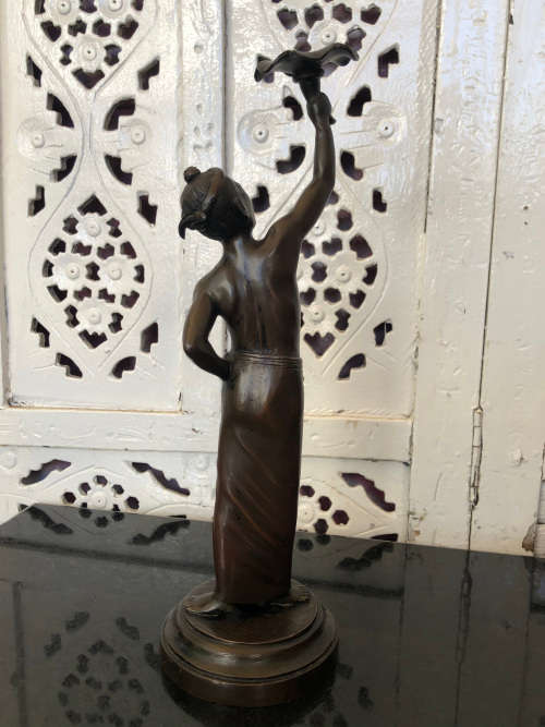 STUNNING FUNCTIONAL ARTWORK !!! GORGEOUS BRONZE FIGURE OF A CHINESE GENTLEMAN - INCENSE BURNER