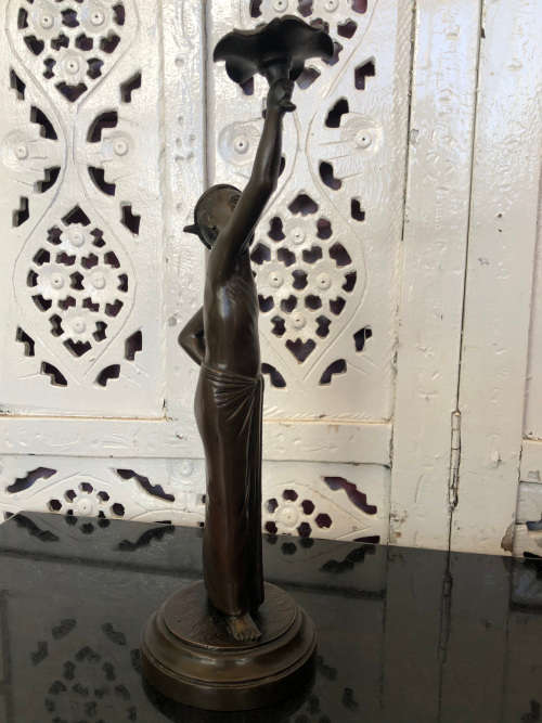 STUNNING FUNCTIONAL ARTWORK !!! GORGEOUS BRONZE FIGURE OF A CHINESE GENTLEMAN - INCENSE BURNER
