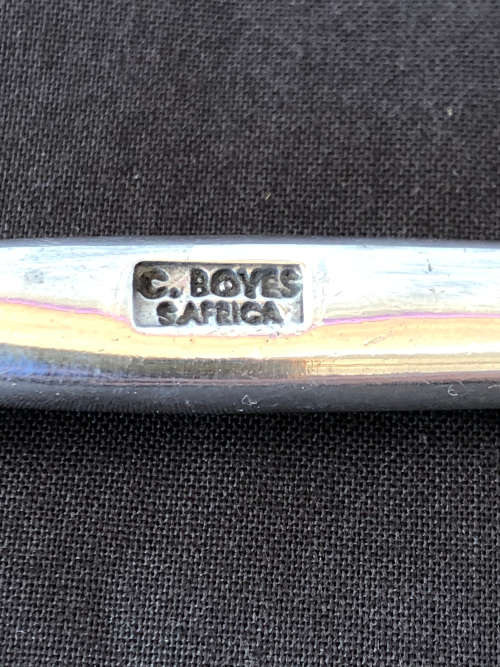 CARROL BOYES FUNCTIONAL ART !!! - CROWN PATTERN PICKLE FORK - LIKE NEW