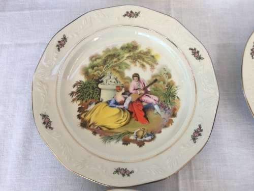 lot Vine Embossed Edge French Fragonard Courting Couples Display Plates By Premier Collector Series