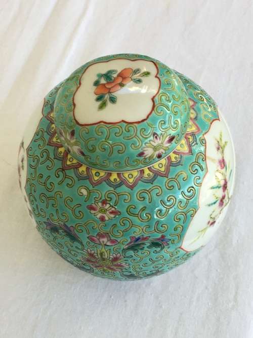 Chinese Zhong Guo Jingdezhen Zhi c1960 Green Base Enamel Hand Painted Ginger Jar