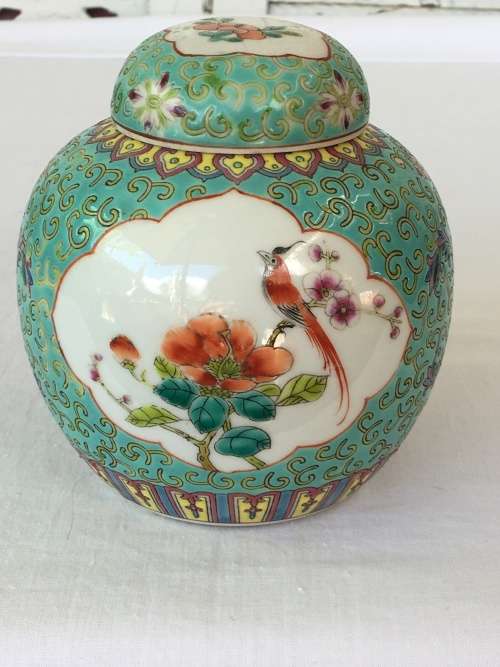 Chinese Zhong Guo Jingdezhen Zhi c1960 Green Base Enamel Hand Painted Ginger Jar