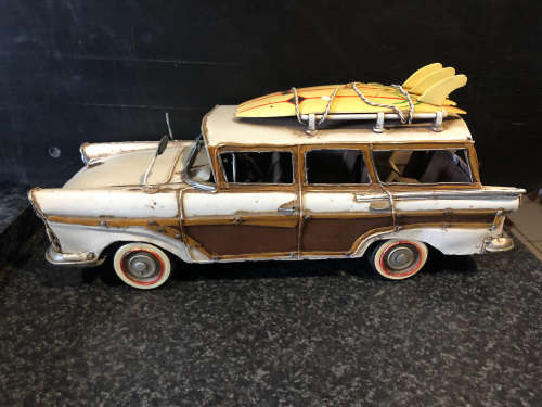 WOW !!! BOYLE AUTOMOBILIA (AUSTRALIAN) COLLECTABLE TIN TOY STATION WAGON WITH SURFBOARDS