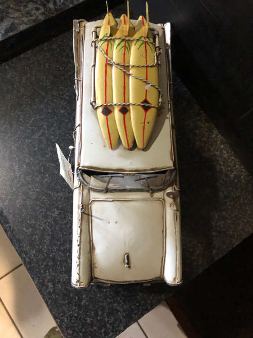 WOW !!! BOYLE AUTOMOBILIA (AUSTRALIAN) COLLECTABLE TIN TOY STATION WAGON WITH SURFBOARDS