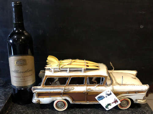 WOW !!! BOYLE AUTOMOBILIA (AUSTRALIAN) COLLECTABLE TIN TOY STATION WAGON WITH SURFBOARDS