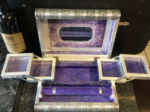 BEAUTIFUL DETAILED SILVER CLAD INDIAN THEMED JEWELLERY BOX - STUNNING PIECE