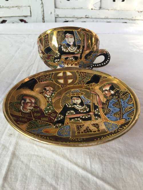 Meiji Japanese Satsuma Moriage Dragon Ware Cup and Saucer Mark: Futaji Shimazu family crest