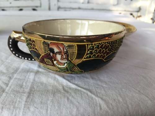 Meiji Japanese Satsuma Moriage Dragon Ware Cup and Saucer Mark: Futaji Shimazu family crest