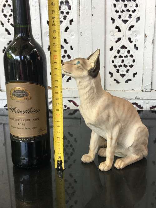 Country Artists Collectable Cat Figurines Siamese Signed and Dated 2005