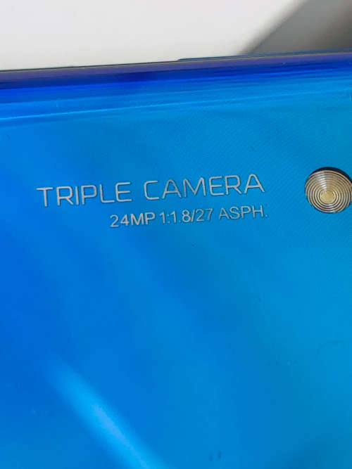 HUAWEI P30 LITE DUAL SIM - IN THE BOX - COMES WITH THE CHARGER AND CABLE - SIM KEY AND A COVER