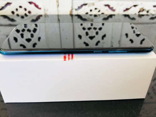 HUAWEI P30 LITE DUAL SIM - IN THE BOX - COMES WITH THE CHARGER AND CABLE - SIM KEY AND A COVER