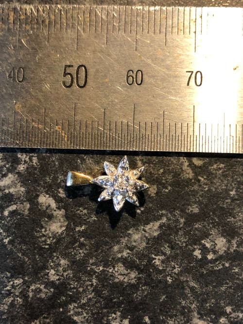 WOW !!! GORGEOUS ANTIQUE 10ct YELLOW GOLD AND DIAMOND PENDANT - 0.86g